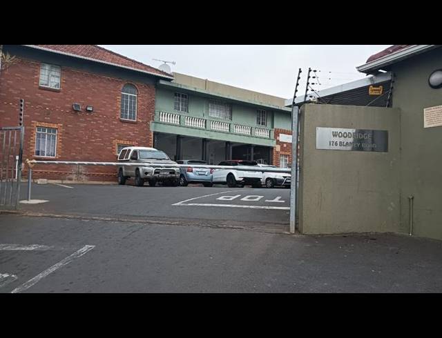 2 BEDROOM APARTMENT FOR SALE IN MONTCLAIR